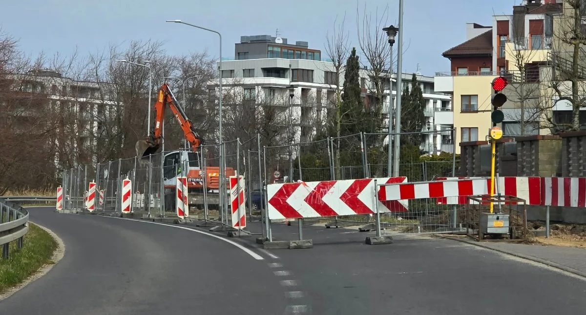 Utrudnienia na Mazowieckiej. Przez najbliższe tygodnie ruch wahadłowy