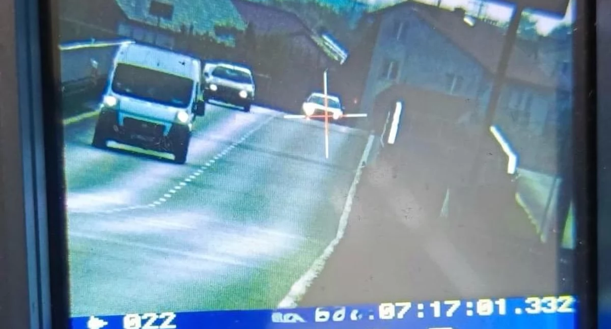 Stracił prawo jazdy na obwodnicy. Pędził ponad 130 km/h [wideo]