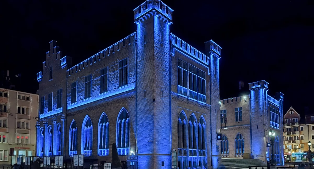 Dzień Europy – niebieskie iluminacje miejskich obiektów