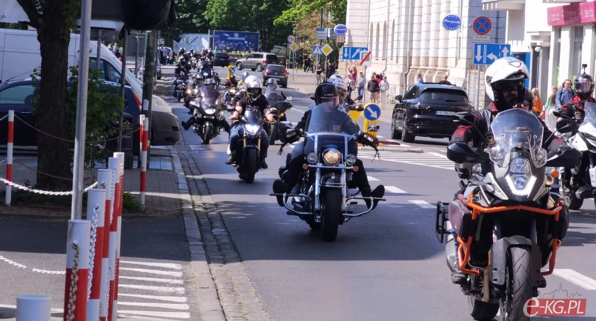 Motocykliści opanują centrum Kołobrzegu. Akcja z pomocą potrzebującym i promocją krwiodawstwa