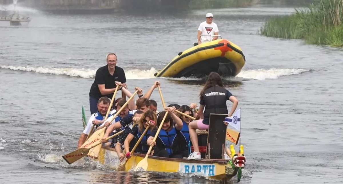 Wielkie ściganie na Parsęcie. Ruszyły zapisy do jubileuszowych Regat Smoczych Łodzi