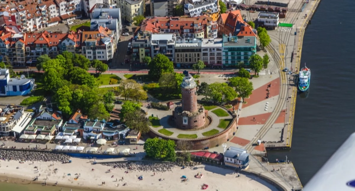 Lot nad Kołobrzegiem bez odrywania się od ziemi. Nowa atrakcja przy latarni