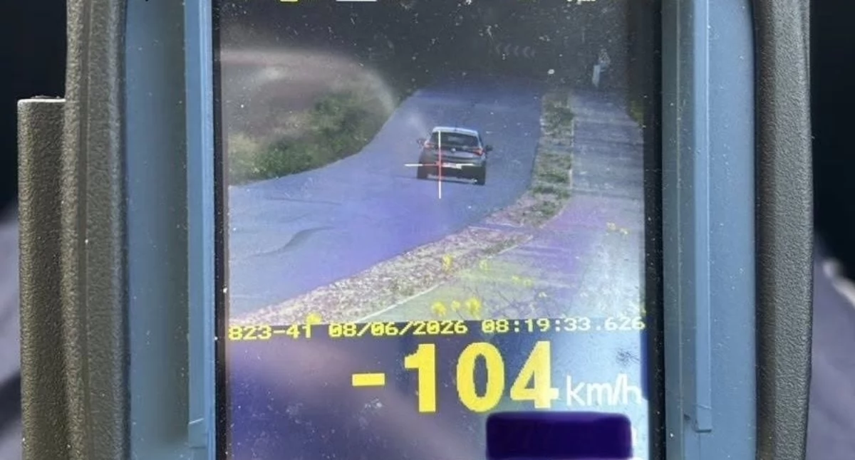 Ponad 100 km/h w terenie zabudowanym. Tłumaczył, że nie wiedział, gdzie jedzie