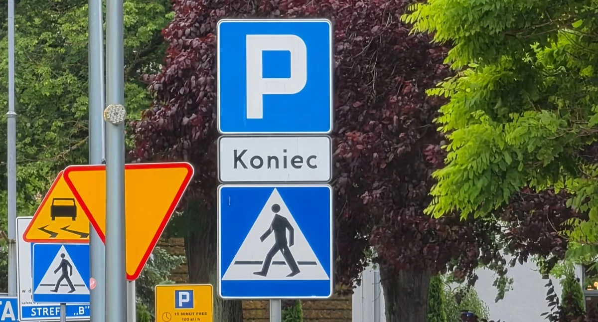 Płatne parkowanie w Ustroniu Morskim. Od poniedziałku kierowcy płacą na kolejnych ulicach