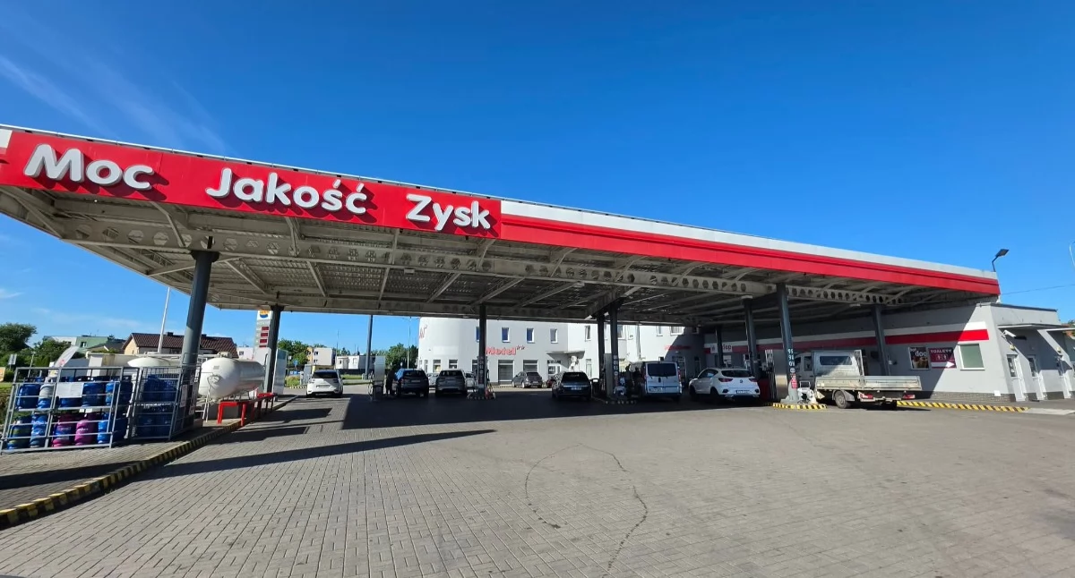 Ostatni dzień niższego VAT-u na paliwa. Od jutra zmiany dla kierowców