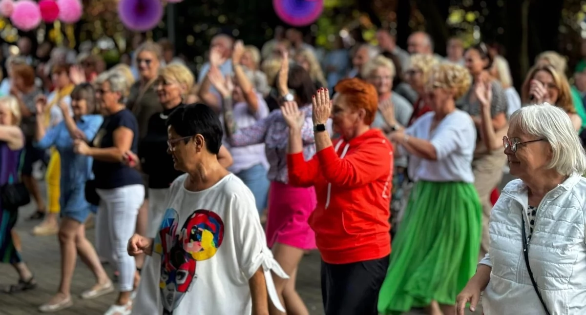 Wracają letnie potańcówki. Na początek rocknroll, twist i swing