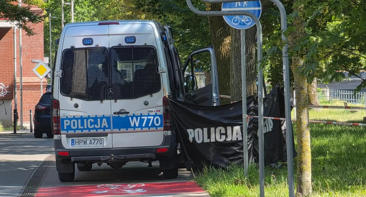 Ciało mężczyzny na ławce. Policja wyjaśnia okoliczności zdarzenia