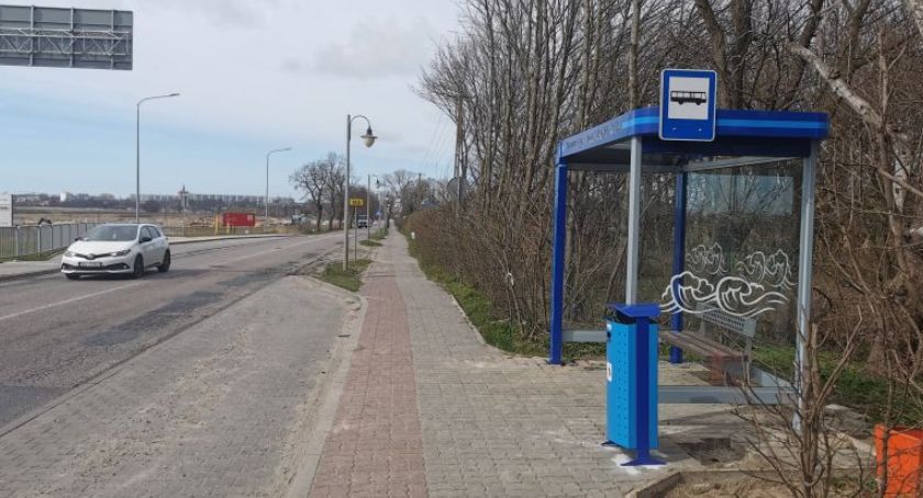 Nowe wiaty przystankowe. Wymieniono je przy trzech ulicach