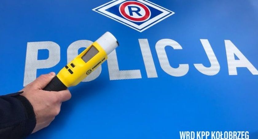 Zatrzymali nietrzeźwego rowerzystę. Okazało się, że był poszukiwany