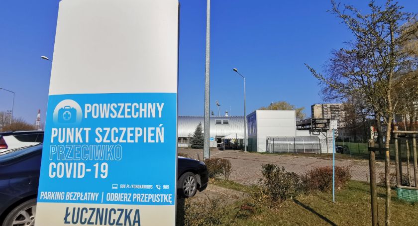 Łuczniczka czeka na pacjentów gotowych do szczepień. Masowy punkt ruszył już w Koszalinie (video)