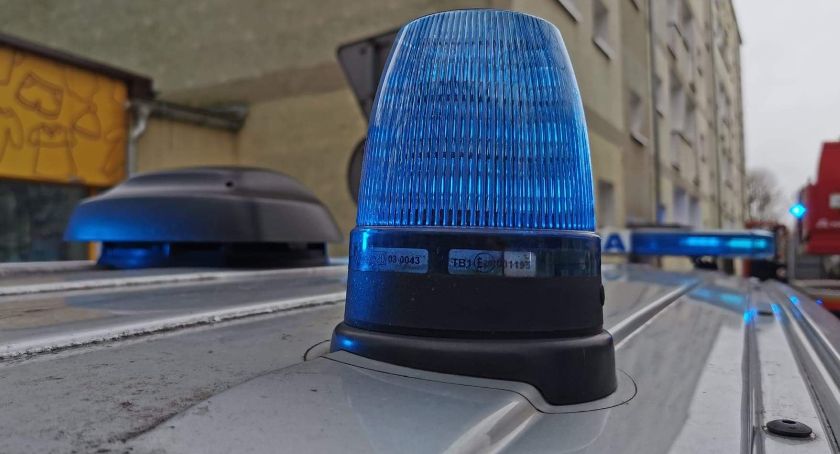 Nie rób tego podczas jazdy samochodem. Kołobrzeska drogówka ukarała 6 osób