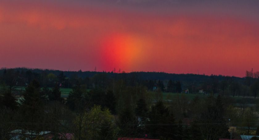 Promienie przeciwzmierzchowe nad Kołobrzegiem 
