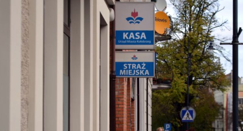 Rekordzista mógłby kupić sobie dużą działkę pod Kołobrzegiem. Urząd wciąż boryka się z dłużnikami czynszowymi