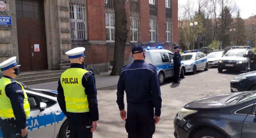 Policjanci z Kołobrzegu oddali hołd zastrzelonemu koledze z Raciborza (wideo)