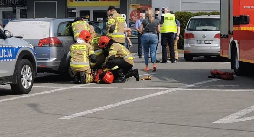 Potrącenie pieszej. Z pomocą przyjechali strażacy