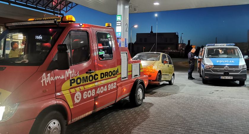 Pijani kierowcy. Obywatelskie zatrzymanie na stacji benzynowej 