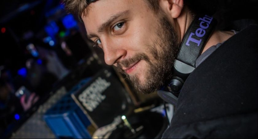 DJ Mosse  w Portowej Strefa Chilloutu