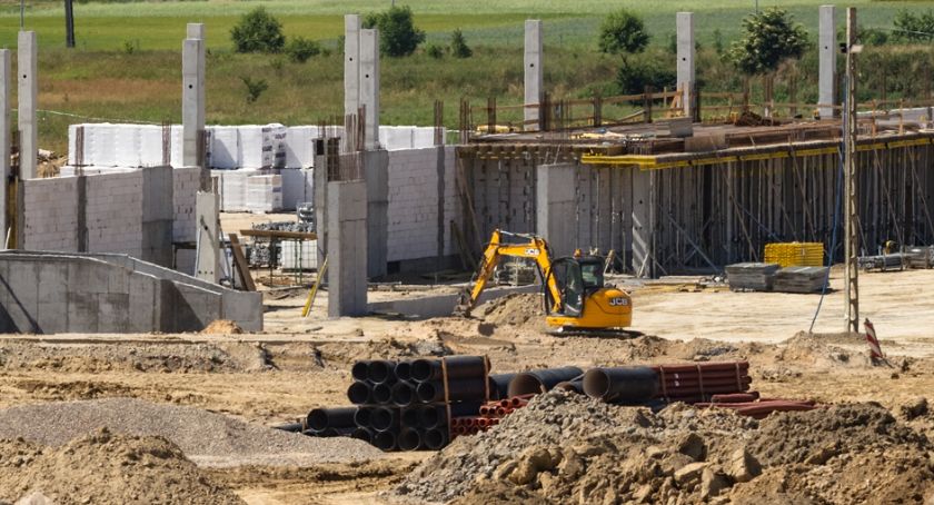 Budowa centrum handlowego Karuzela nabiera tempa (Foto)