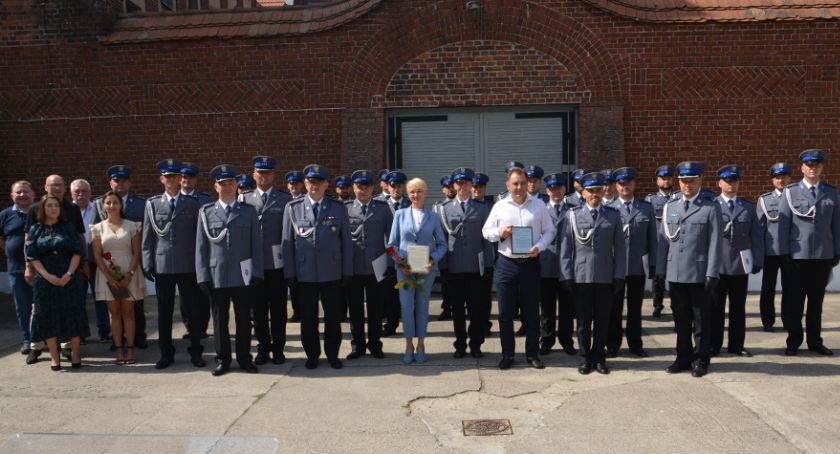 Święto policji. Awanse i wyróżnienia w kołobrzeskiej komendzie