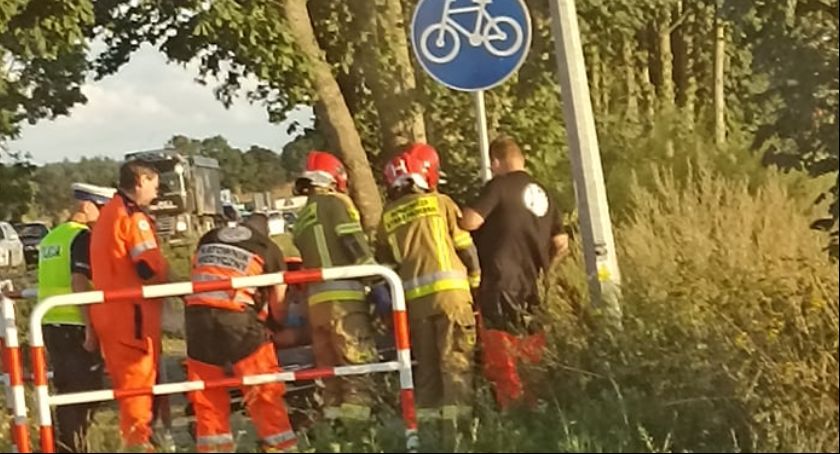 Potrącenie nastoletniego rowerzysty. Zabrał go śmigłowiec ratunkowy