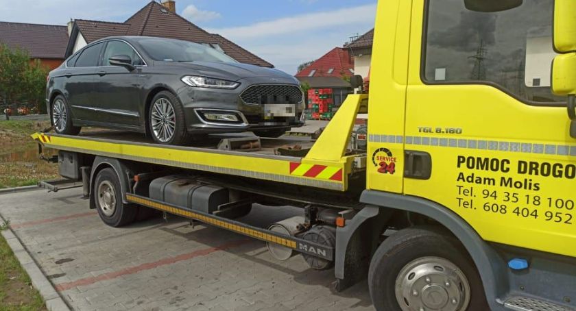 Świadkowie zatrzymali pijanego kierowcę