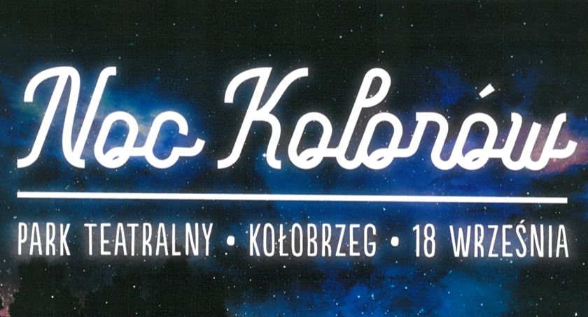 Noc Kolorów w Kołobrzegu. Muzyka i podświetlane alejki.