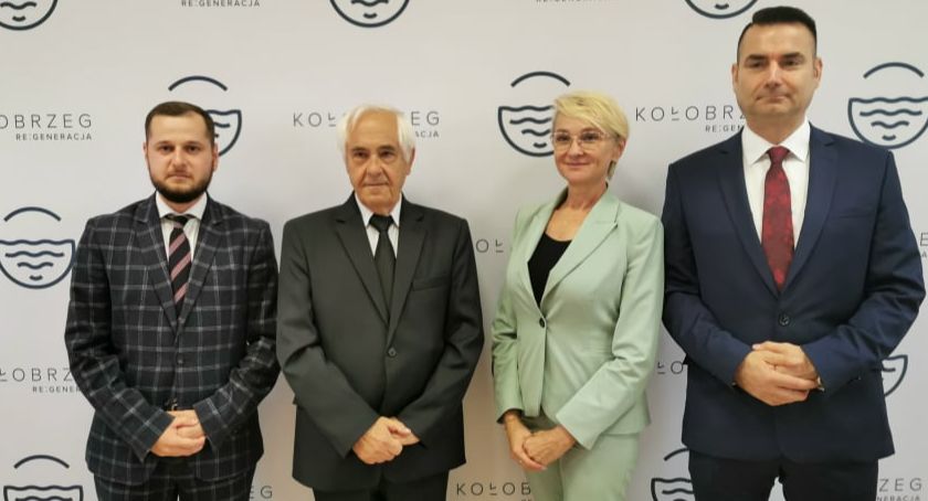 Nadzwyczajna sesja Rady Miasta. Jest nowe prezydium (video)