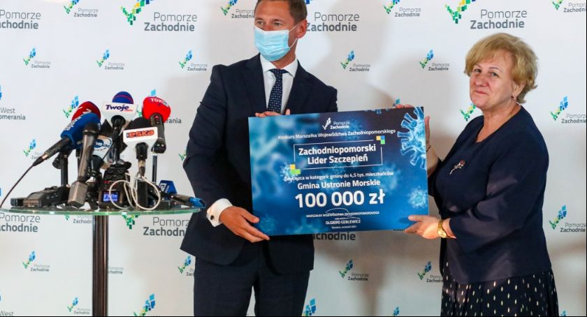 Ustronie Morskie zwycięzcą konkursu „Zachodniopomorski Lider Szczepień” w kategorii do 4,5 tys. mieszkańców