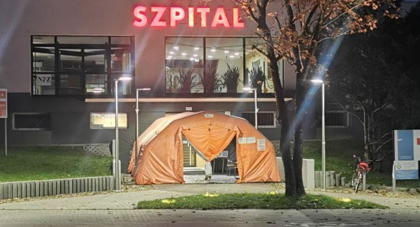Szczepienia trzecią dawką preparatu przeciwko COVID-19