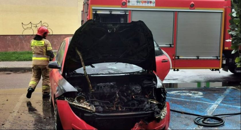 Pożar samochodu na Osiedlu Lęborskim