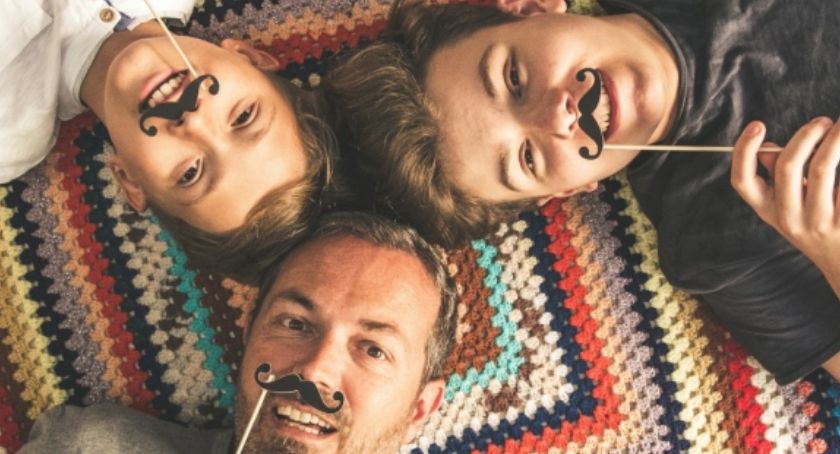 Movember po raz ósmy w Polsce. Można włączyć się do akcji, zapuścić wąsy, skorzystać z badań