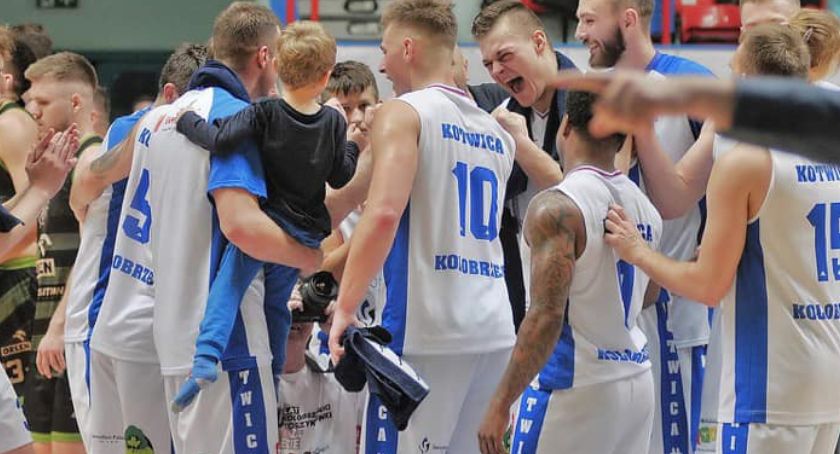 Sensation Kotwica wygrała szósty mecz z rzędu. Demolka w trzeciej kwarcie
