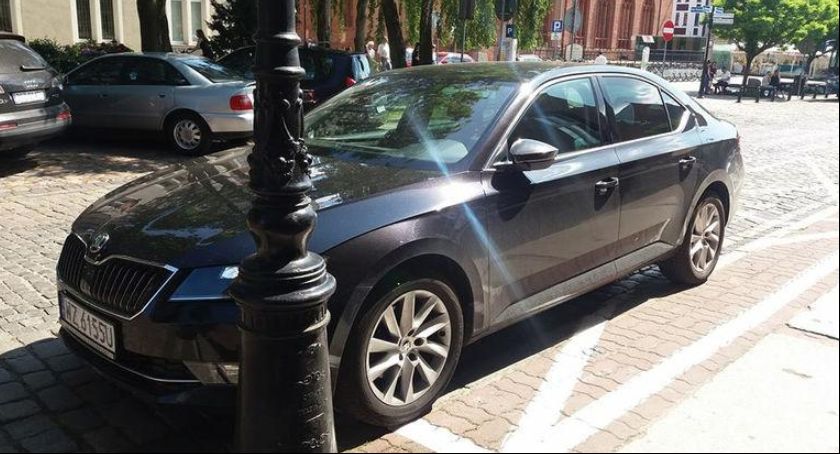 Prezydent będzie jeździła toyotą. Przetarg na nowe auto dla magistratu rozstrzygnięty