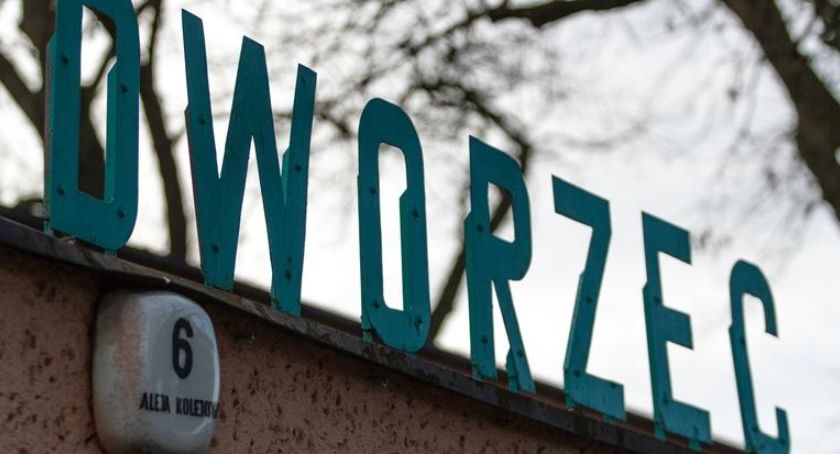 Grupa mieszkańców apeluje o dodatkowe kursy przewozowe. „Jest ogromny problem z dojazdem do pracy”