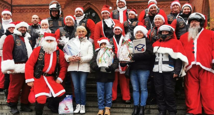 Mikołaje na motorach nie zawiedli. XII finał Motopaczki w Kołobrzegu (foto)