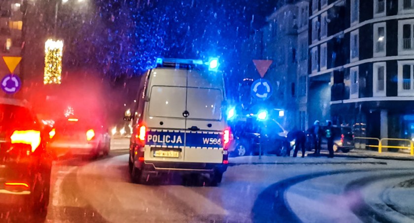 Trudne warunki na drogach. Doszło do 10 kolizji