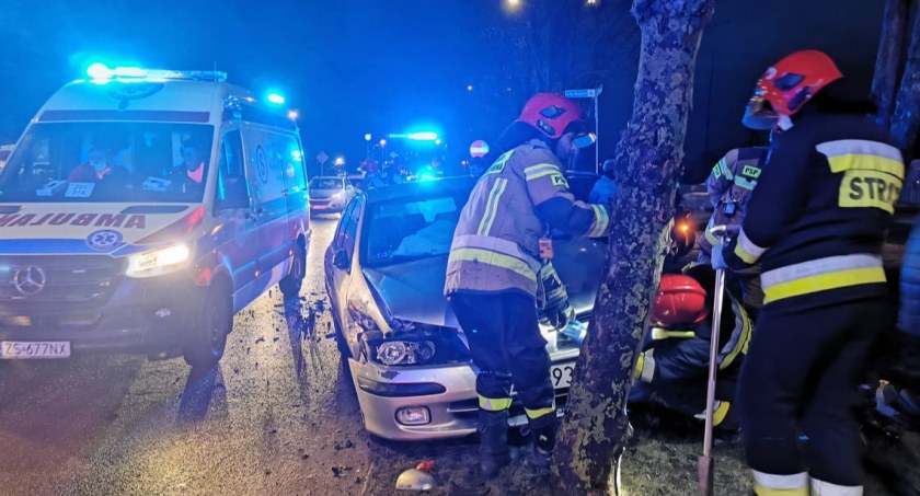 Zdarzenie przy cmentarzu (foto)
