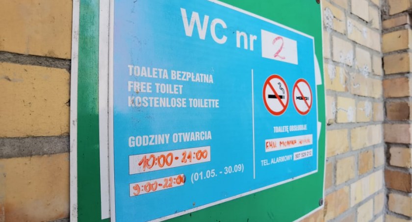 Wraca opłata za korzystanie z miejskich szaletów. Zobacz, jakiej będzie wysokości
