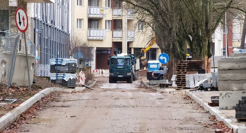 Remont ul. Obrońców Westerplatte na półmetku (Foto)