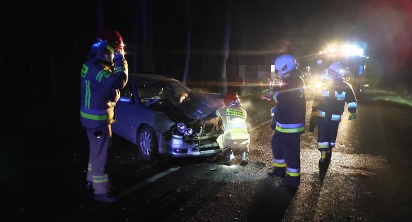 Kolizja dwóch osobówek na drodze do Charzyna