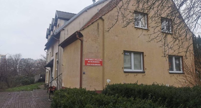Jest list posła Czesława Hoca do wojewody w sprawie planów zamknięcia DPS-u w Kołobrzegu