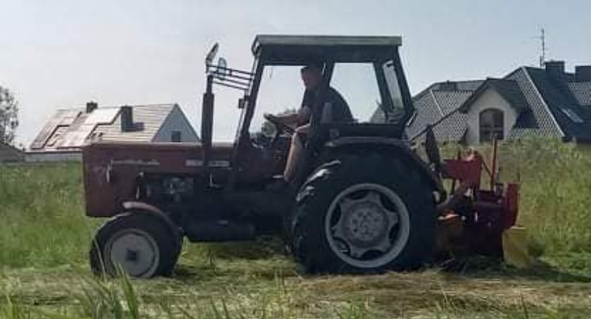 Skradziono ciągnik. Właściciel prosi o pomoc i oferuje nagrodę