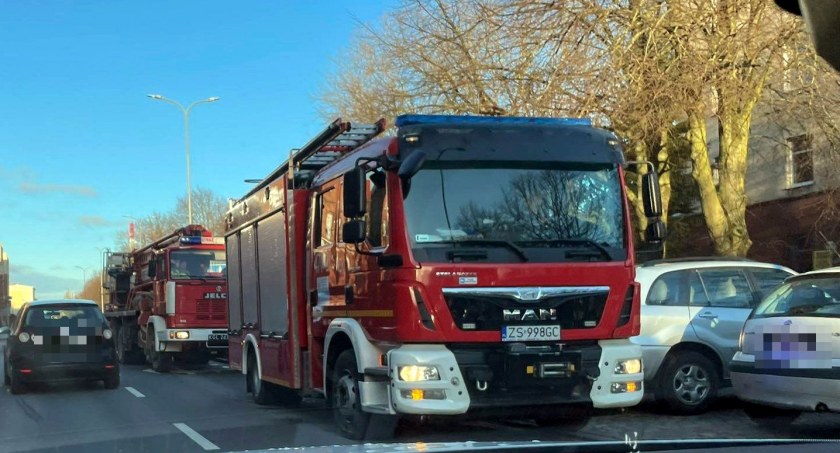 Alarm bombowy w Wojskowej Komendzie Uzupełnień. Ewakuowano pracowników