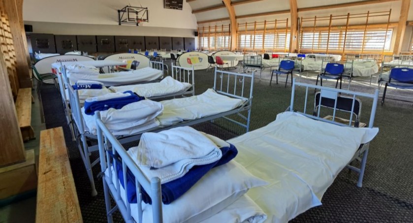 Hala Łuczniczka przygotowana na przyjazd uchodźców (video, foto)