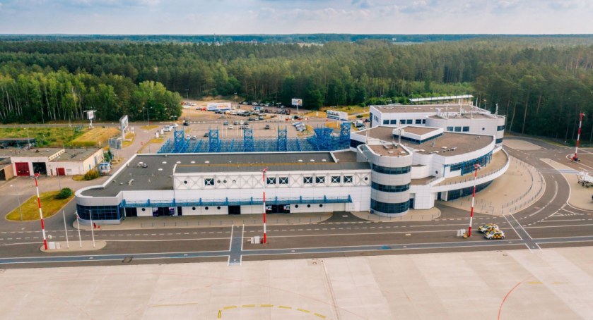 Ryanair wznawia połączenia z Goleniowa do Warszawy