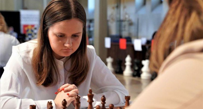 Marszałek nagrodził najlepszych sportowców w województwie. Wśród nich szachistka z Grzybowa 