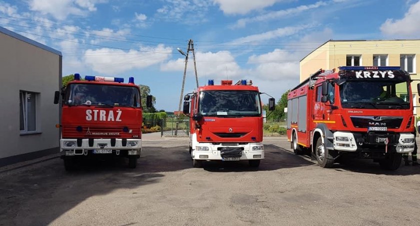 Strażacy z Charzyna odbiorą zalegający złom