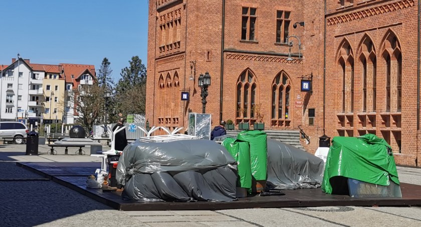 Restauratorzy otwierają ogródki gastronomiczne. Start – już w ten weekend