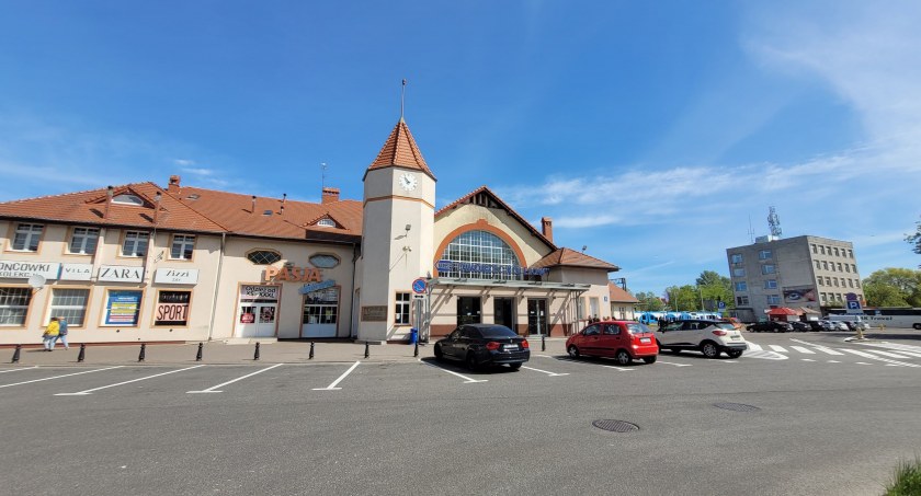 Przebudowa dworca w Kołobrzegu za grube miliony? Wpłynęła jedna oferta, kwota zaskakuje