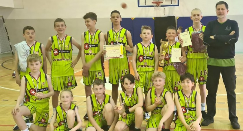 Brązowy medal koszykarzy w Mistrzostwach Województwa